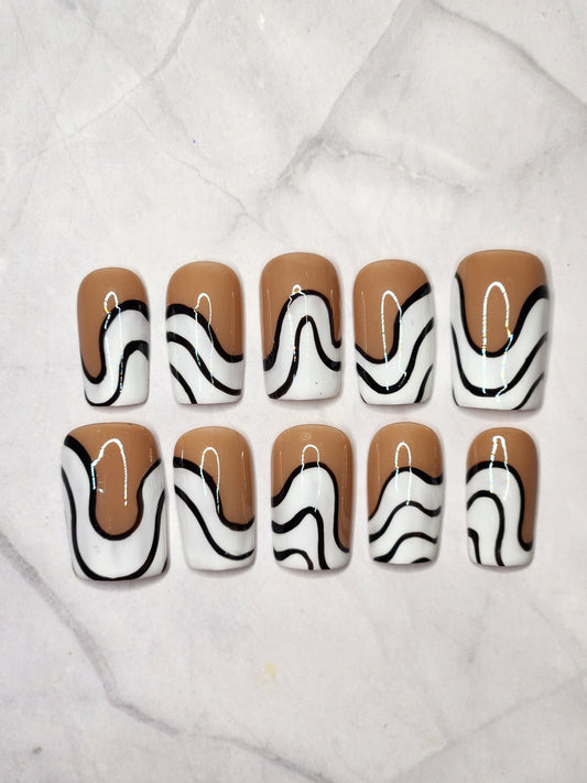 "Nude Illusion" Press-On Nails Set