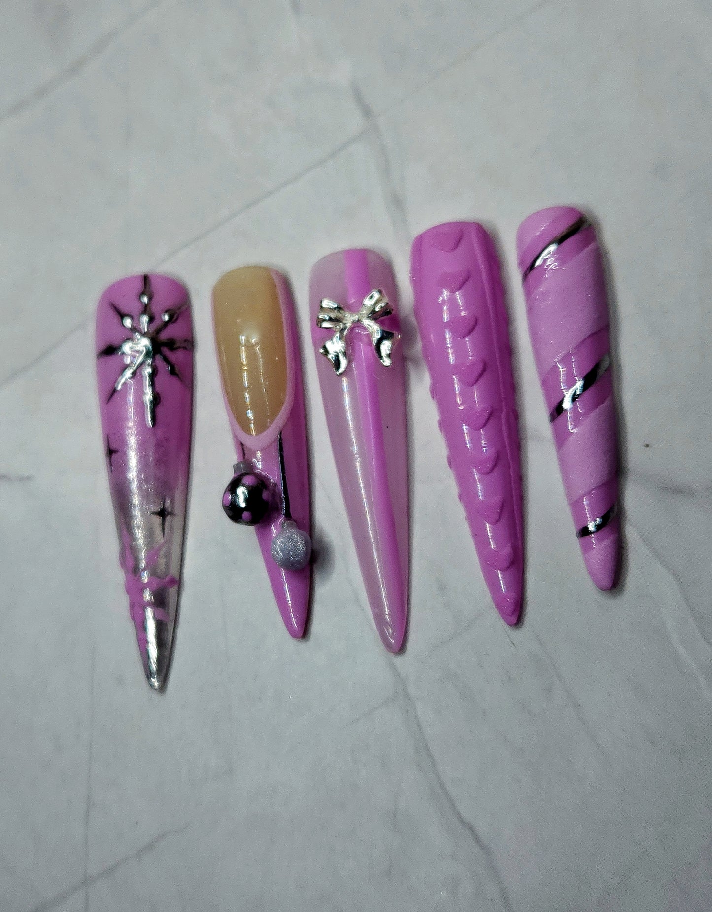 "Snowflake Sweetheart" Press-On Nails Set