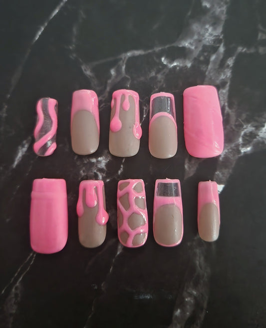 "Bubblegum Drip" Press-On Nails Set