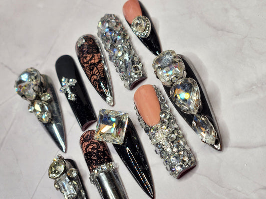 "After Midnight" Press-On Nails Set