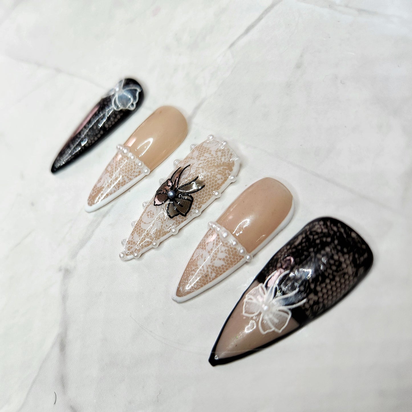 "Classy Bow" Press-On Nails Set